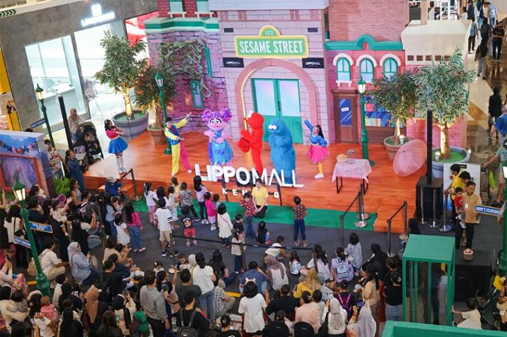 Lippo Mall Kemang menghadirkan Playdate with Elmo & Friends untuk melengkapi rangkaian Season of Adventure untuk mengisi libur sekolah anak (Foto: Ist)