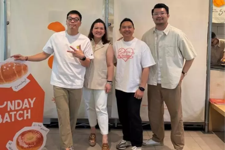 Ki-ka: Ivan Mario, Co-Founder Sunday Batch; Agnes Dyke, Co-Founder Sunday Batch; Sidney Mohede, Co-Founder Sunday Batch; dan Andrian Harjanto, Co-Founder Sunday Batch. Foto: Ist