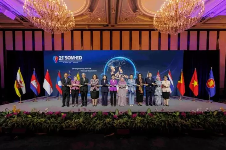 Melalui program regional yang berlangsung hingga akhir 2028, lebih dari 1,7 juta siswa, guru sekolah K–12, dosen, serta tenaga pengajar perguruan tinggi di kawasan ASEAN akan mendapatkan pembelajaran dan keterampilan AI praktis. Foto: Ist