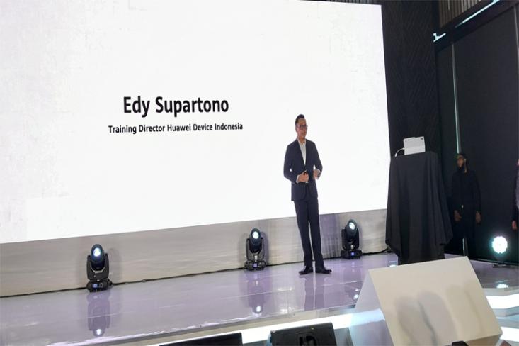 Edy Supartono, Training Director Huawei Device Indonesia saat peluncuran di Jakarta. Foto: Novi