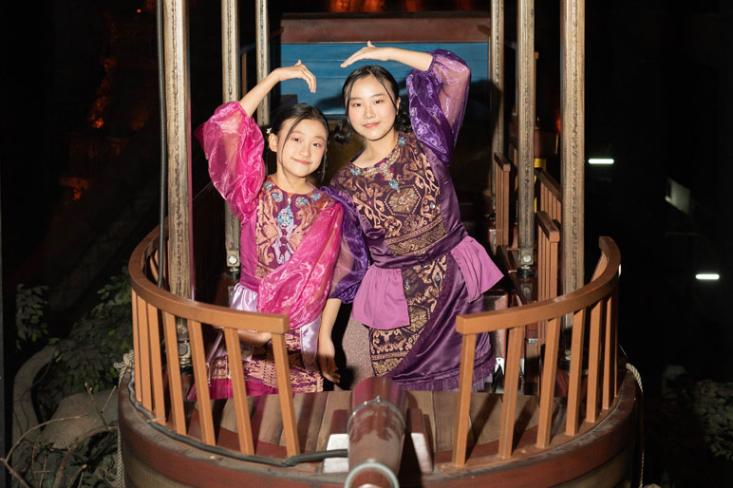 Chatrine Liu dan Michelle Liu sangat mencintai wastra Indonesia