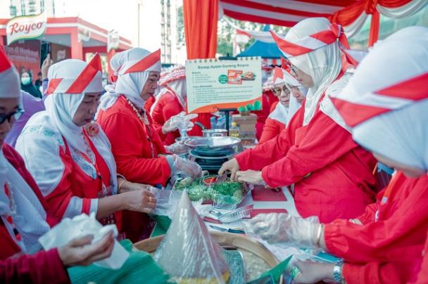 Perayaan HUT RI di Kota Surabaya dimeriahkan dengan Lomba Masak