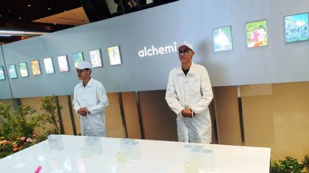 Alchemist Luncurkan Koleksi Les Classiques dan Pop Up Store Eksklusif di ASHTA District 8