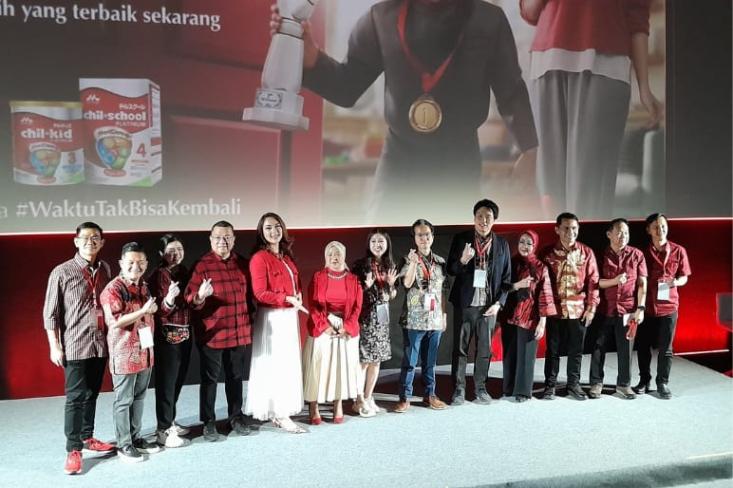Morinaga hadir sebagai partner setia, sahabat yang menemani para orangtua. Foto: Novi