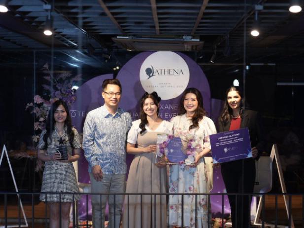 Athena Clinic raih penghargaan Top 2 Klinik Teoxane