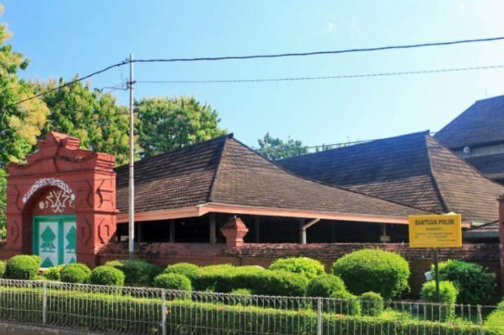 Masjid Agung Sang Cipta Rasa dibangun pada masa pemerintahan Sunan Gunung Jati. Foto: Ist