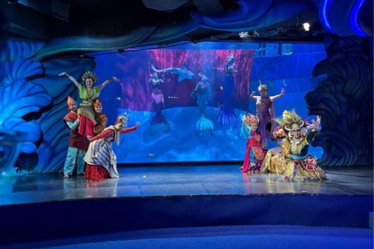 Tarian Nusantara oleh Archipelago Dance Underwater. Foto: Novi