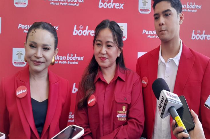 Ki-ka: Rossa, Diana Theodora, dan Al Ghazali. Foto: Novi