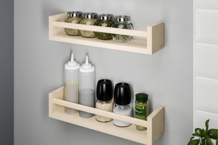 Susun bumbu dapur agar lebih mudah dijangkau dan enak dilihat. Foto: Ist