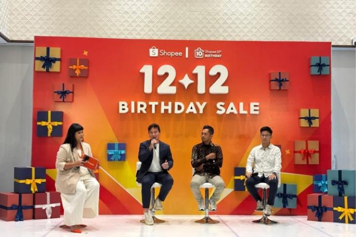 Kika: MC, Adi Rahardja, Ahmad Musa, dan Vincent Saputera. Foto: Novi