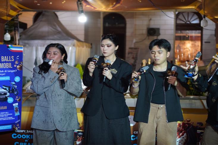 Ki-ka: Boiyen, Isyana Sarasvati, dan Brandon De Angelo. Foto: Ist