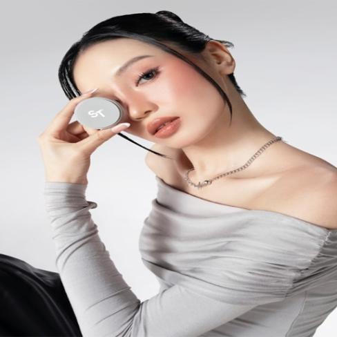 STUDIO TROPIK resmi hadirkan color makeup line pertama, Blushing Artist Pot. Foto: Ist