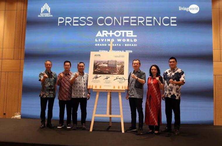Konferensi pers peresmian ARTOTEL Living World Grand Wisata