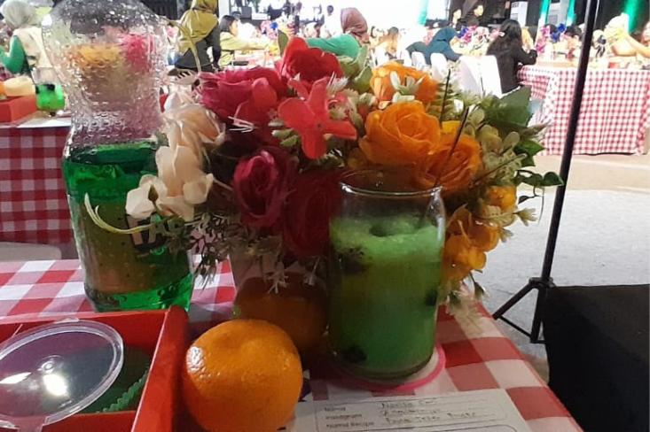 Aroma fruit punch memberikan efek recharge instan setelah seharian berpuasa. Foto: Novi