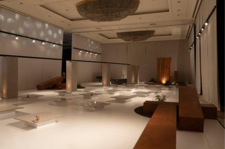 Dengan ukuran ubin besar, ruangan akan terlihat lebih luas dan lebih mewah. Foto: Ist