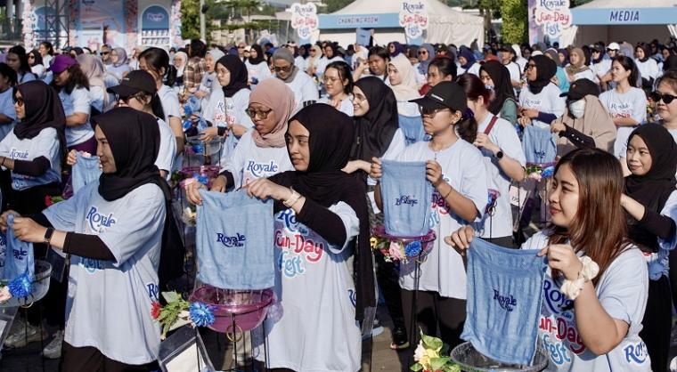 Keseruan Kegiatan Experience Merendam Handuk