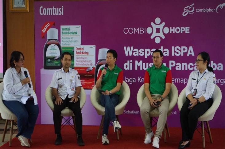 Weitarsa Hendarto, Direktur Combiphar (tengah, sedang berbicara). Foto: Ist