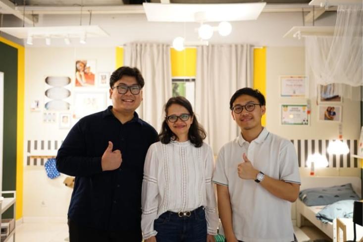 Ki-ka: Alfonsus Kristian, Ririn Basuki, dan Muhammad Yusuf Attorik. Foto: Ist