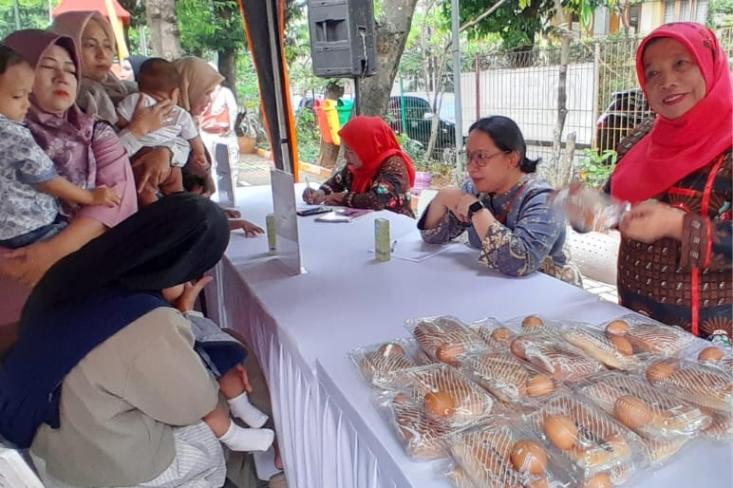 Para Ibu sedang berkonsultasi. Foto: Novi