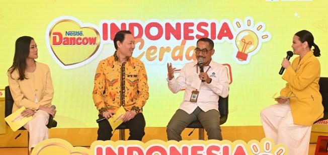 Sesi talk show kompetisi Indonesia Cerdas Season 2