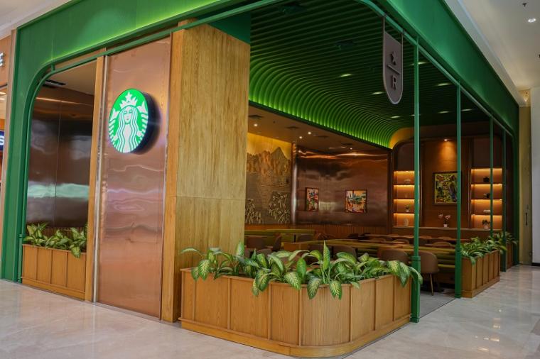 Interior Starbucks Reserve Mall of Indonesia
