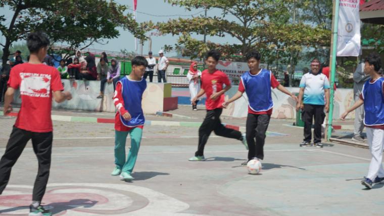 Anak-anak bergerak aktif