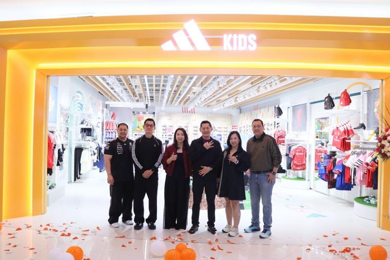 Peresmian toko adidas Kids Senayan City