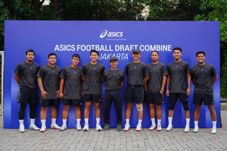 Semua Pelatih