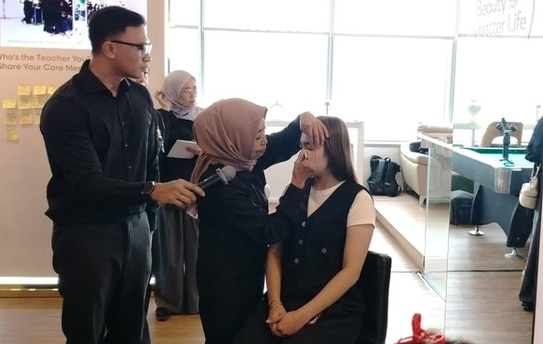 Ibu Aca